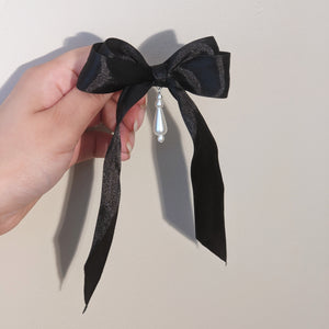 Kiki Bow Clip